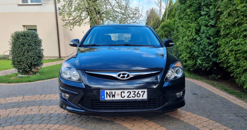 Hyundai I30 cena 22900 przebieg: 125000, rok produkcji 2011 z Tłuszcz małe 497